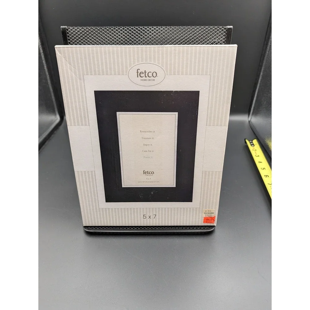 Fetco Home Decor 5 x 7 Picture Frame Black Silver Chrome New Old Stock